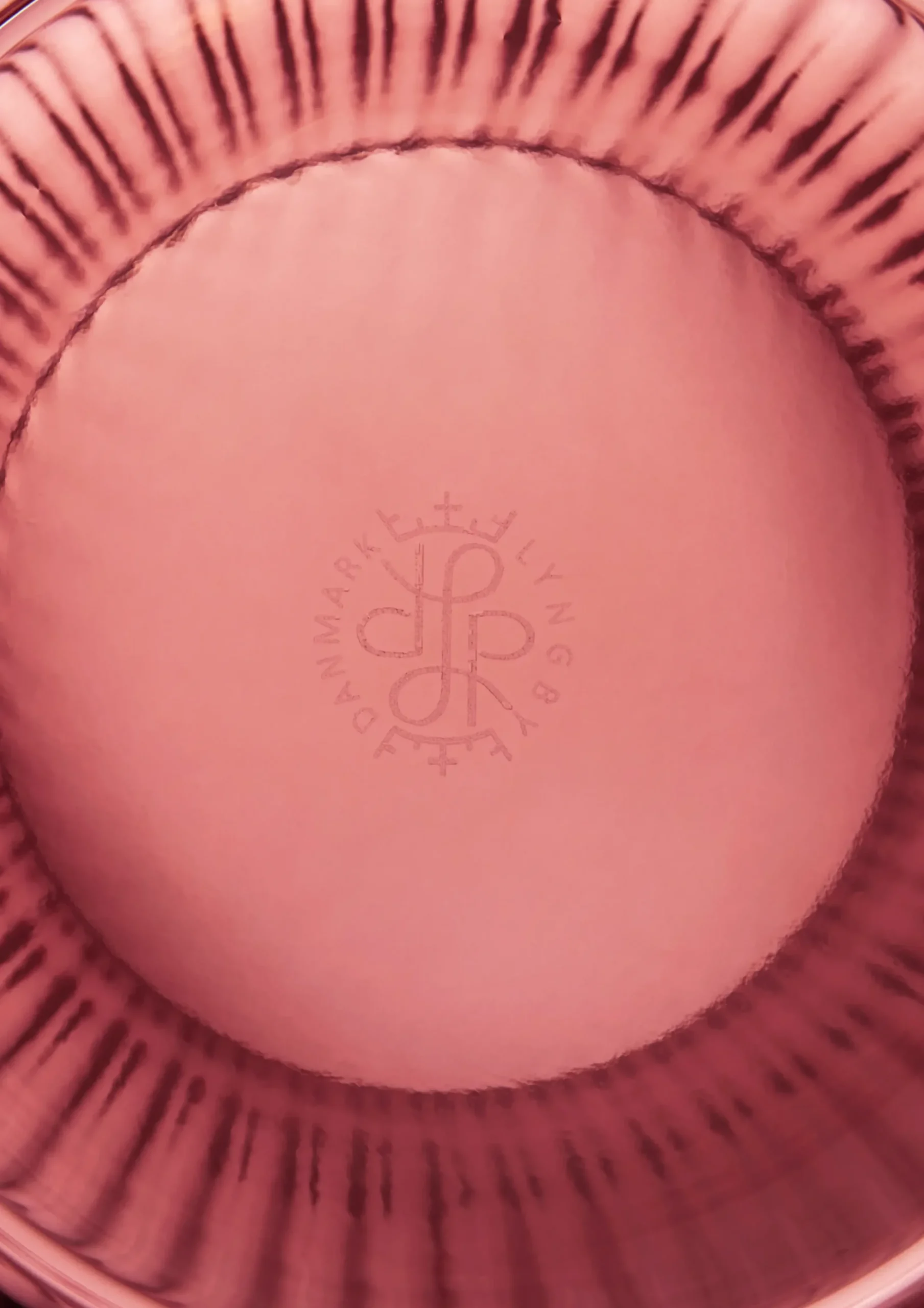 Lyngby Porcelæn Lyngby Vase burgundy mundblæst glas