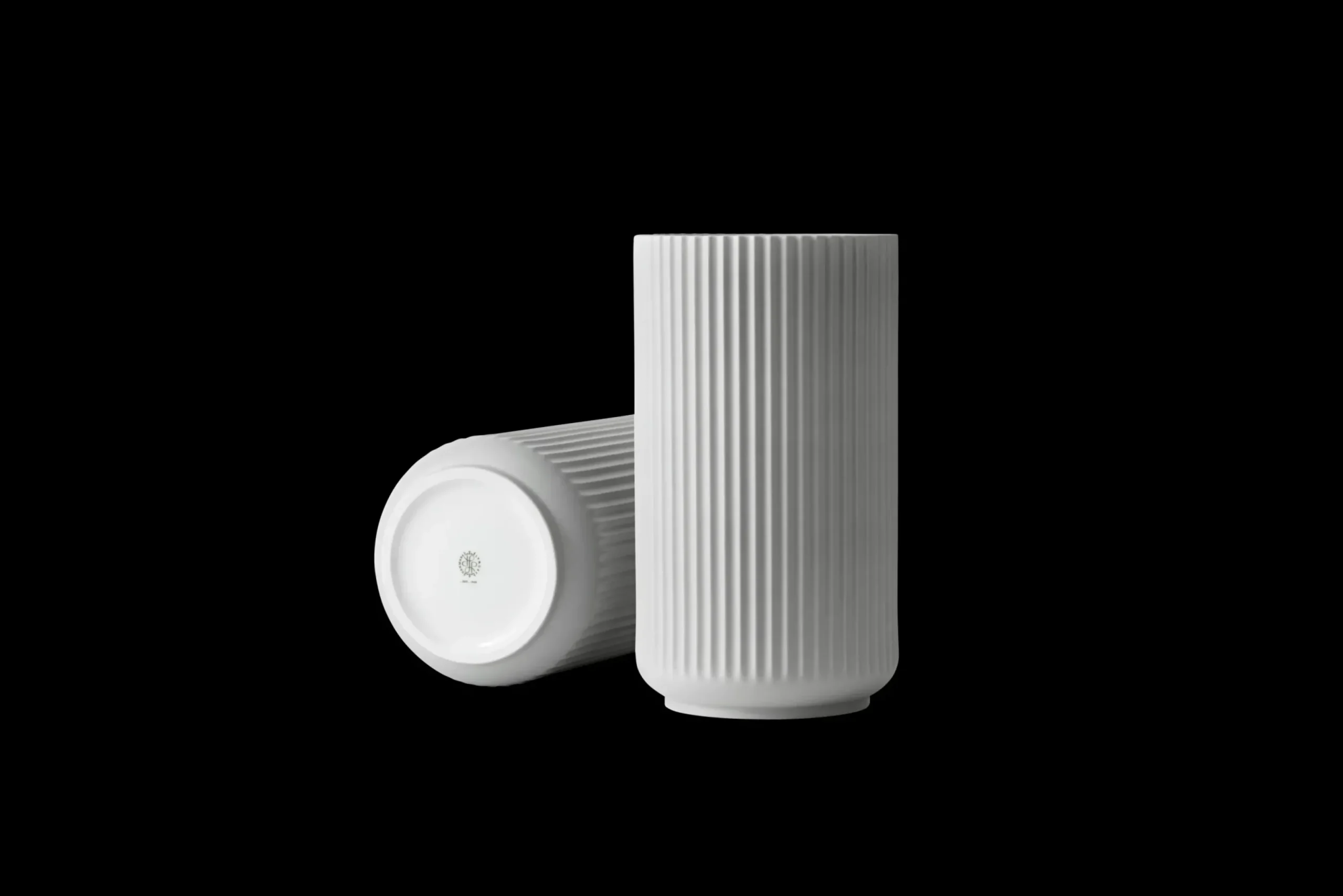 Lyngby Porcelæn Vase H25 cm i grå fra serien Lyngby